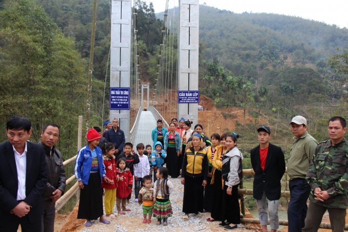  My Dong - Canh branch's suspension bridge: A small project of great significance